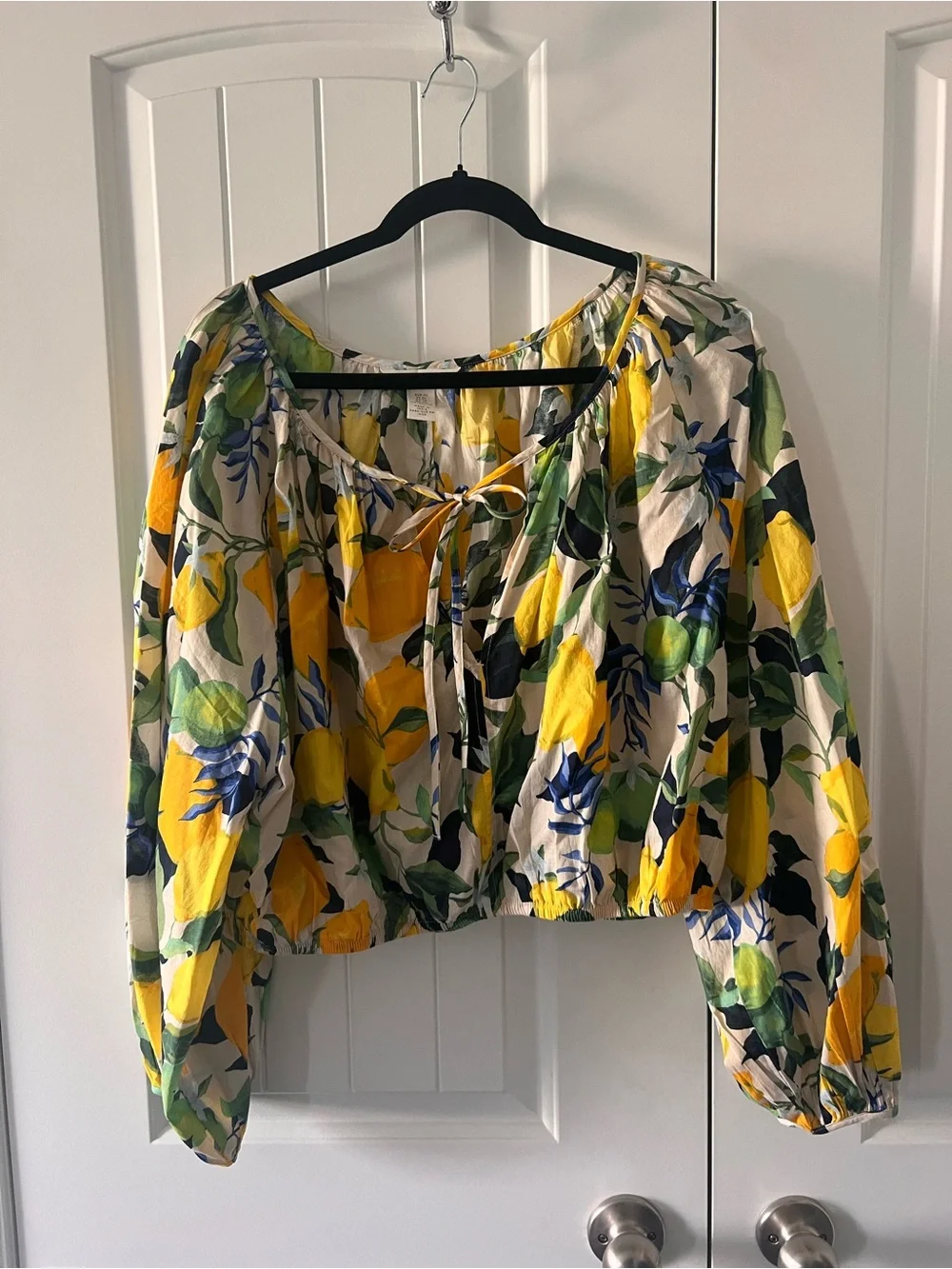 H&M Yellow Lemon Print Balloon-Sleeve Cropped Top - Picture 2 of 5